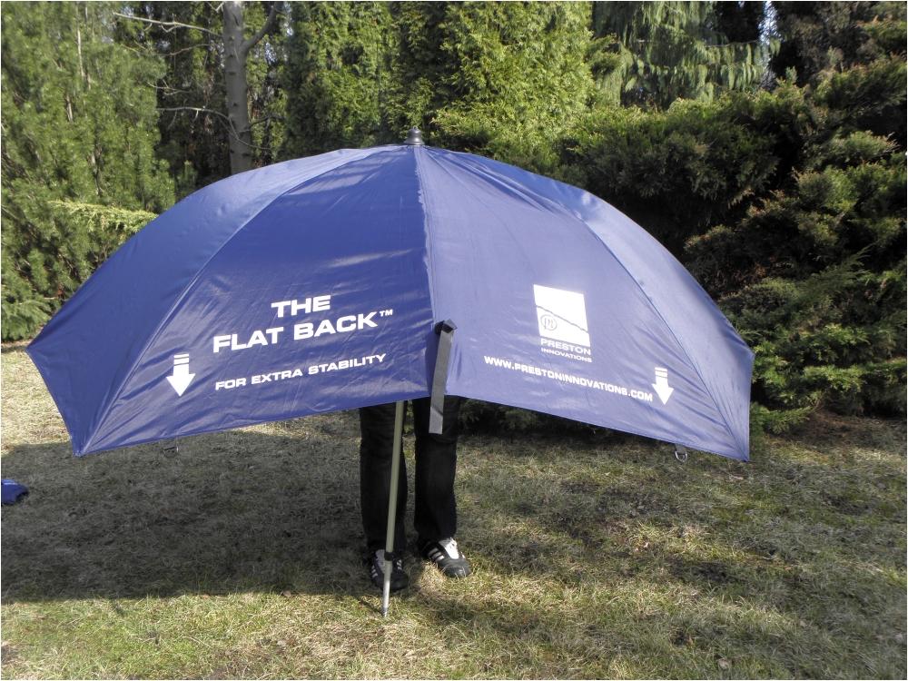 Parasol wędkarski Preston Innovations Flat Back widok z tyłu.