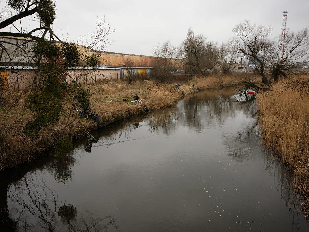 WWW.LESZCZ.PL spławik River