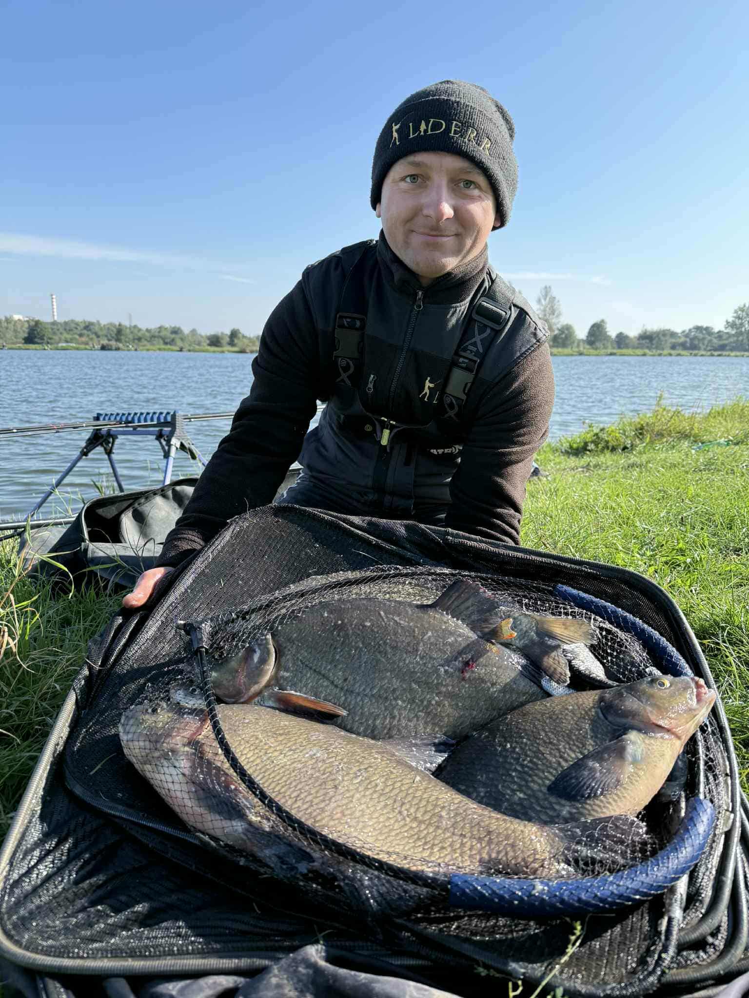 Gatunki ryb: j.Huta - Okoń - Wodociągi, Częstochowa